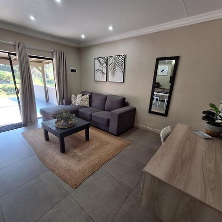 Studio 5 The Studios At Churchill Hillcrest Luaran gambar