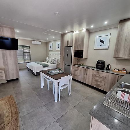Studio 5 The Studios At Churchill Hillcrest Luaran gambar