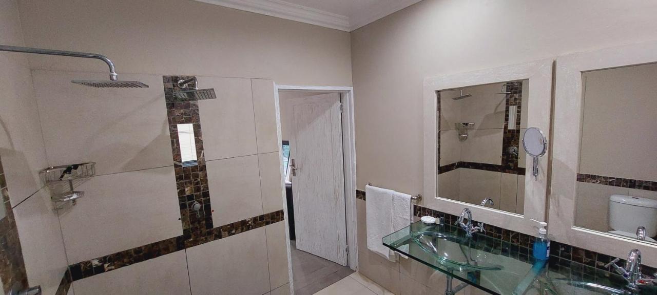 Studio 5 The Studios At Churchill Hillcrest Luaran gambar